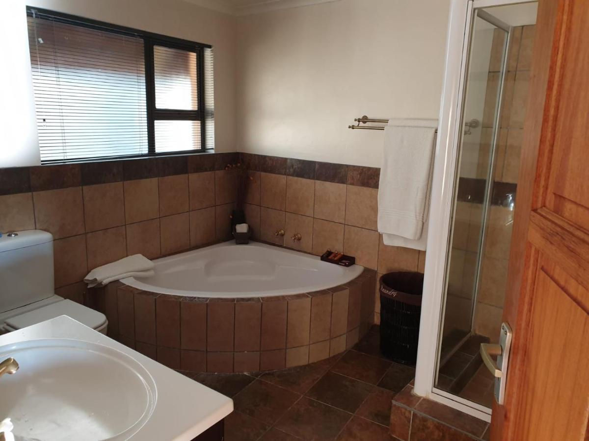 Wag N Bietjie Bush Lodge Heuningneskloof 외부 사진