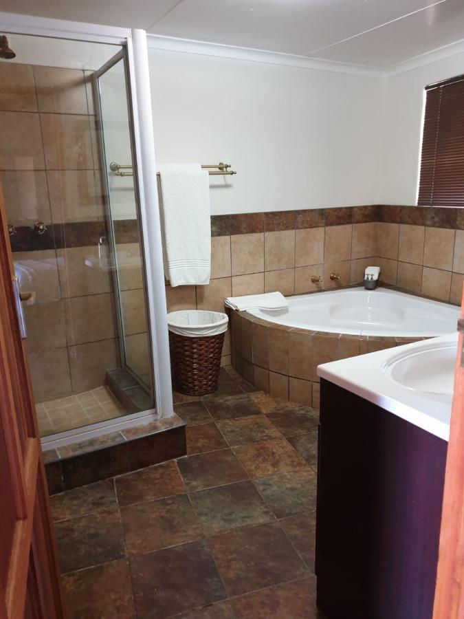 Wag N Bietjie Bush Lodge Heuningneskloof 외부 사진